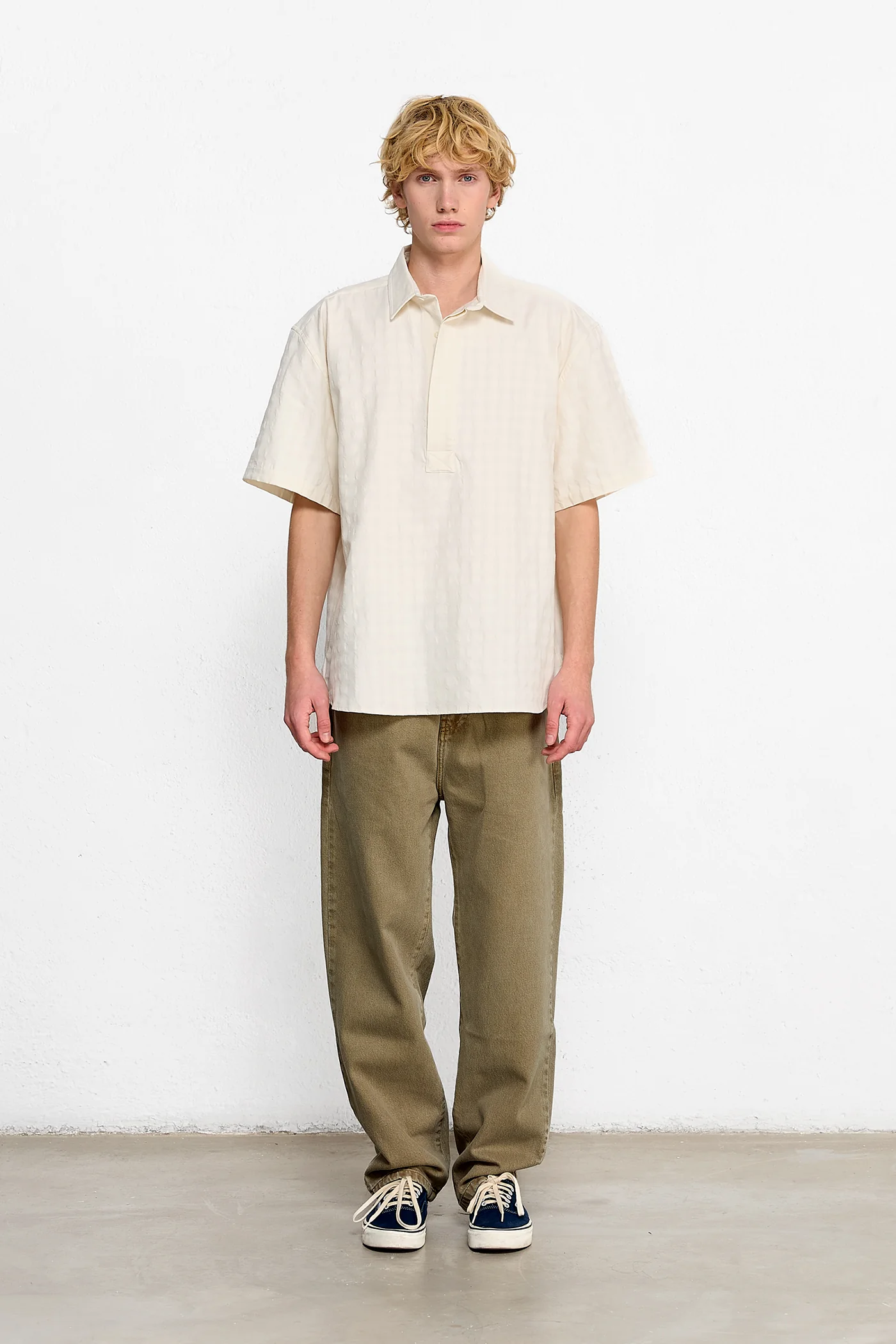 GIORGOS SHORT SLEEVE OFF WHITE - Image 3